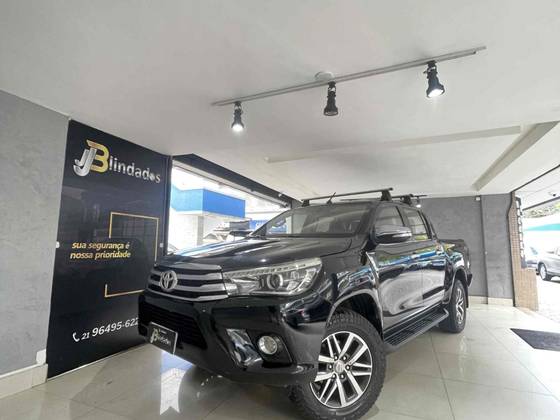 TOYOTA HILUX 2.8 SRX 4X4 CD 16V DIESEL 4P AUTOMÁTICO